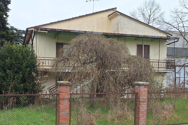 #25735 Complesso produttivo con abitazione e corte in vendita - foto 13