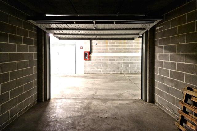 Garage in vendita
