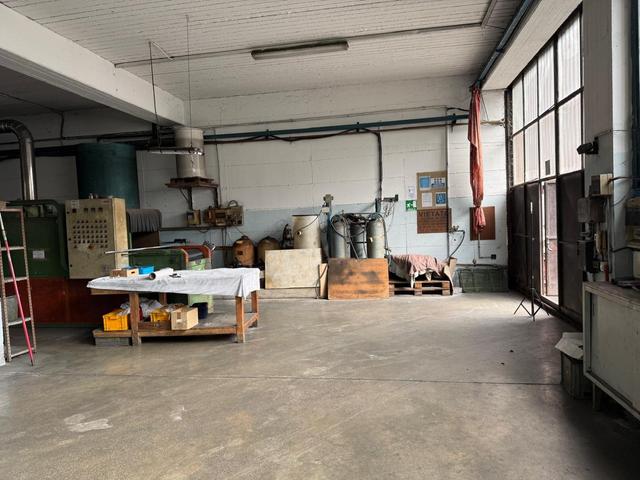 #2638518 Capannone con corte e pertinenze in vendita - foto 4