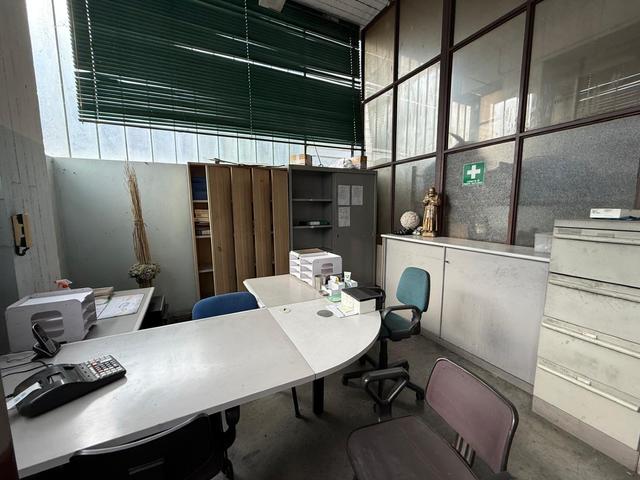 #2638518 Capannone con corte e pertinenze in vendita - foto 8