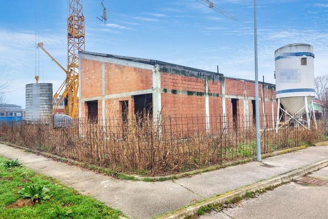 #25479 Terreno edificabile di 4.714 mq in vendita - foto 9