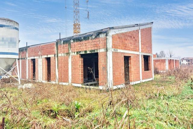 #25479 Terreno edificabile di 4.714 mq in vendita - foto 4