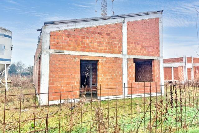 #25479 Terreno edificabile di 4.714 mq in vendita - foto 3