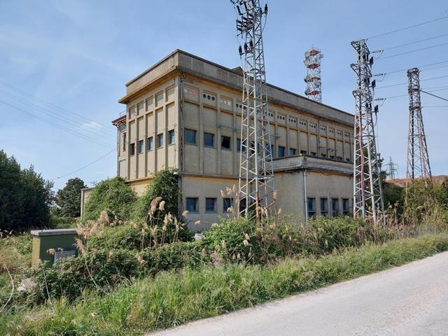 #12827 Complesso industriale da riqualificare in vendita - foto 1