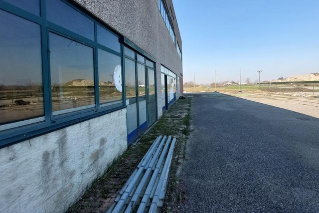 #25773 Capannone su due livelli con ampia area esterna in vendita - foto 7