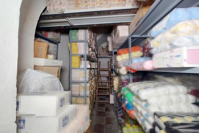 Magazzini in vendita