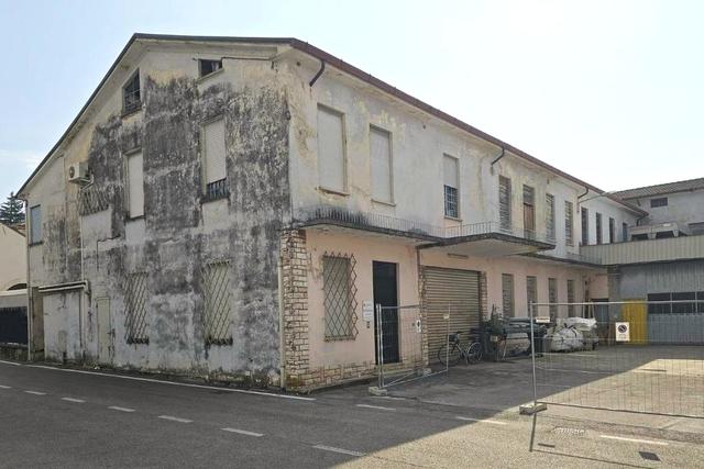#2638574 Edificio produttivo dismesso con aree urbane in vendita - foto 1