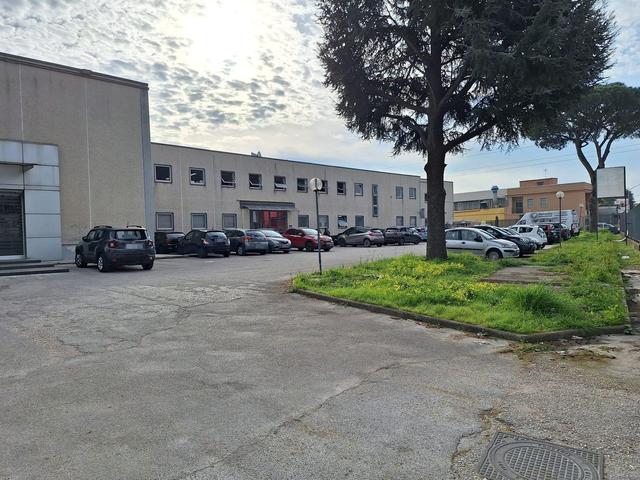 Stabilimenti produttivi in vendita
