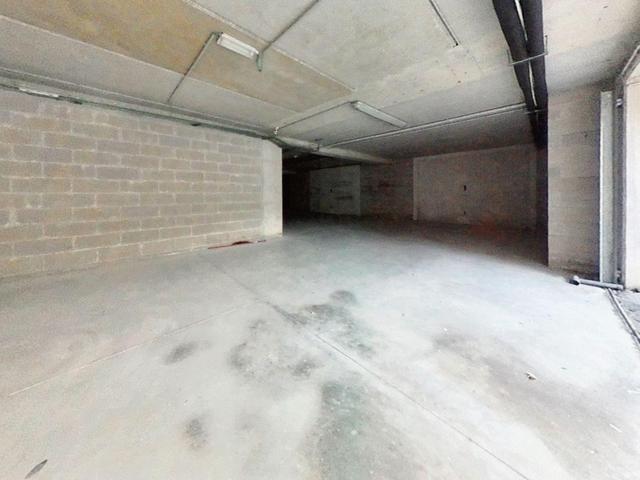 #22970 Locale commerciale con due garage in vendita - foto 9