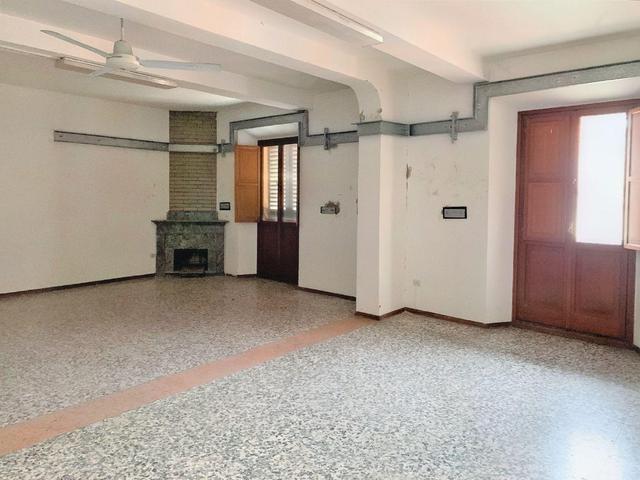 #18529 Edificio storico ex direzionale per pubblica amministrazione in vendita - foto 19