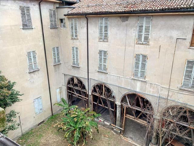 #18529 Edificio storico ex direzionale per pubblica amministrazione in vendita - foto 5