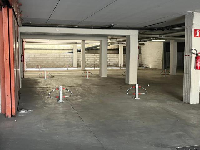 Garage in vendita