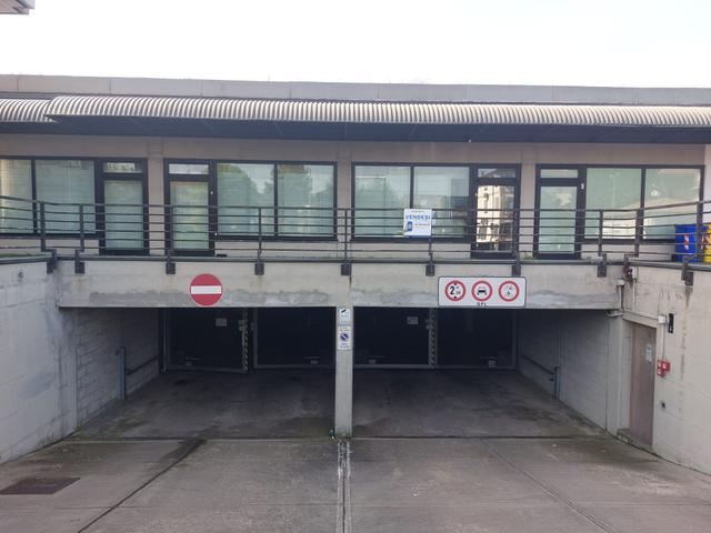 Garage in vendita