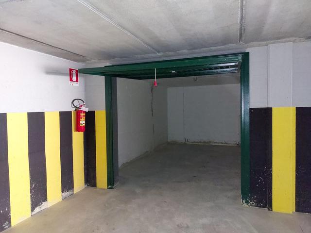 Garage in vendita