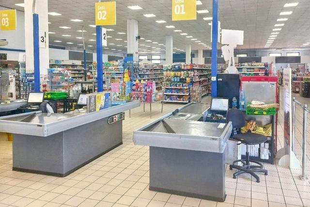 Complessi commerciali in vendita