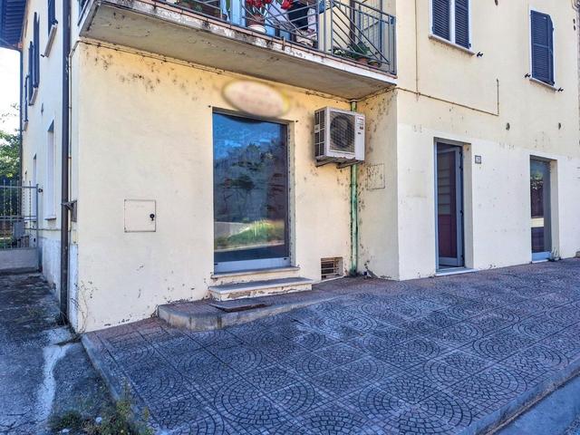 #2537179 Locale commerciale al piano terra in vendita - foto 1