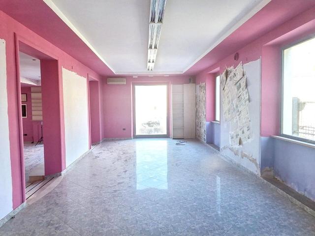 #2537179 Locale commerciale al piano terra in vendita - foto 8