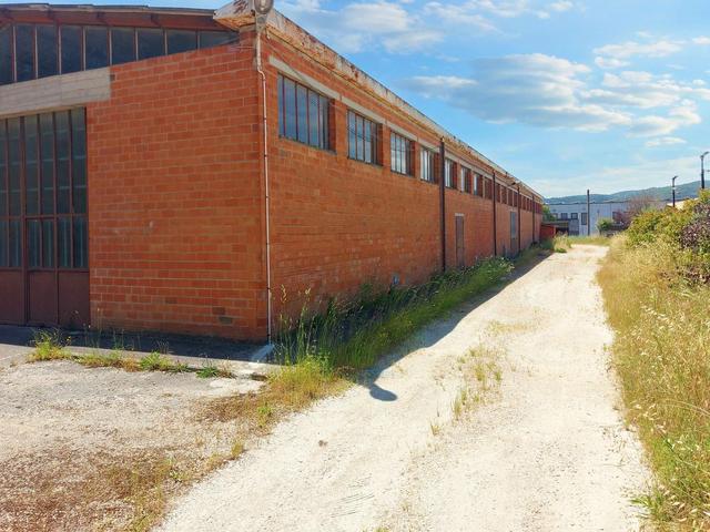 #21106 Laboratorio con corte pertinenziale in vendita - foto 9