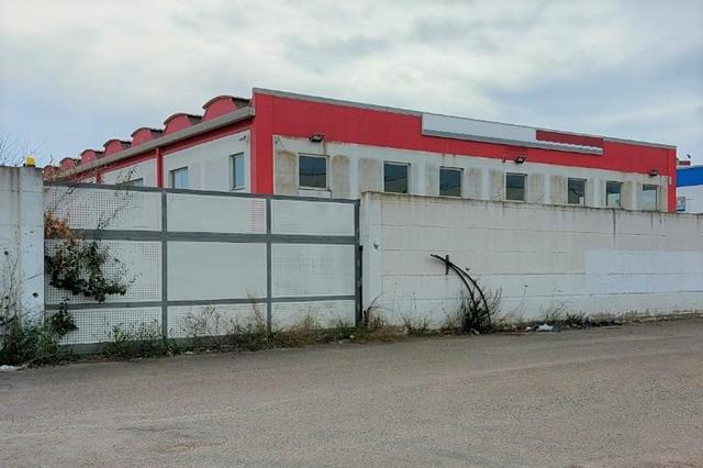 Stabilimenti produttivi in vendita