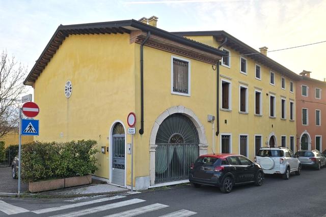 Grandi dimensioni in vendita