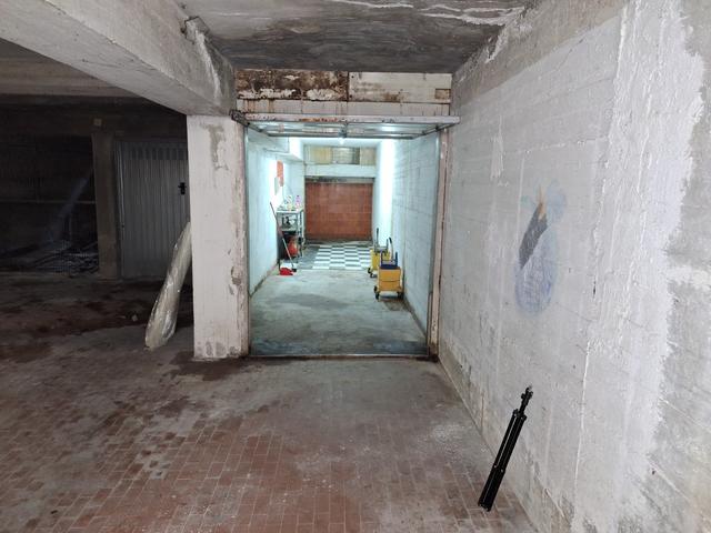 Garage in vendita