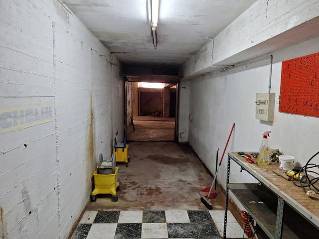 Garage in vendita