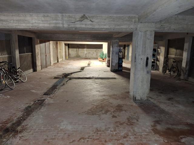 Garage in vendita