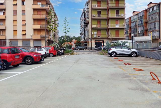 Posti auto in vendita