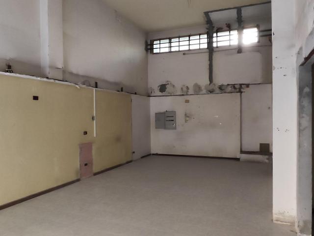 #24678 Negozio in zona residenziale in vendita - foto 3