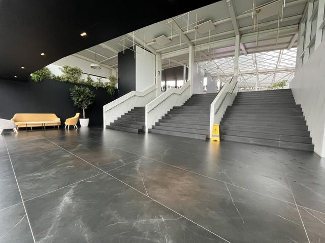 Grandi dimensioni in vendita