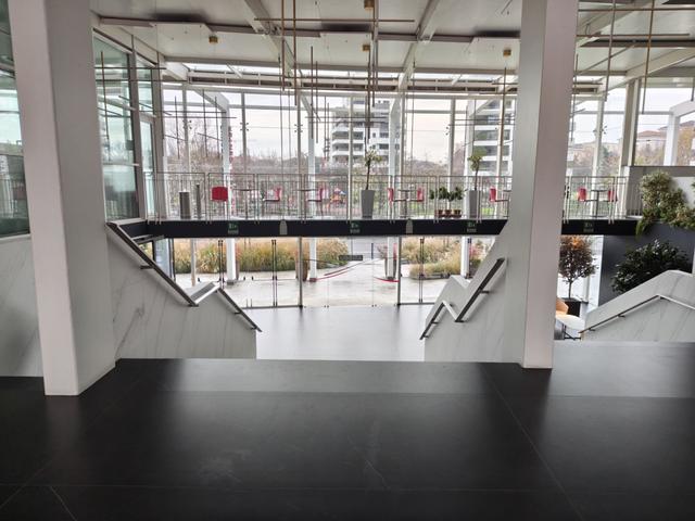 Grandi dimensioni in vendita