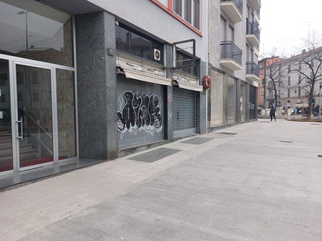 #2638394 Locale commerciale di rappresentanza in posizione strategica in affitto in vendita - foto 3