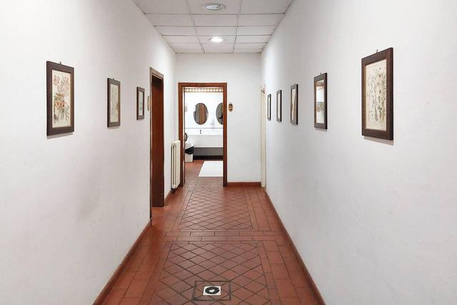 #22578 Ristorante arredato pertinenze e avviamento in vendita - foto 10