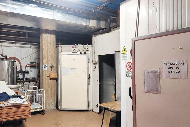 #22578 Ristorante arredato pertinenze e avviamento in vendita - foto 5