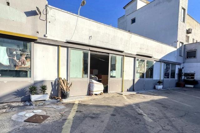 #2537573 Edificio artigianale con alloggi e cortili privati in vendita - foto 18