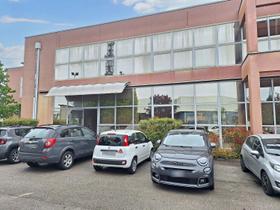 Negozi in vendita