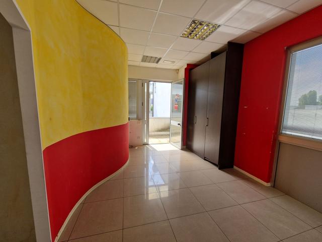 #2536292 Ufficio Moderno a Forlì - Vicinanze Casello Autostradale in vendita - foto 4