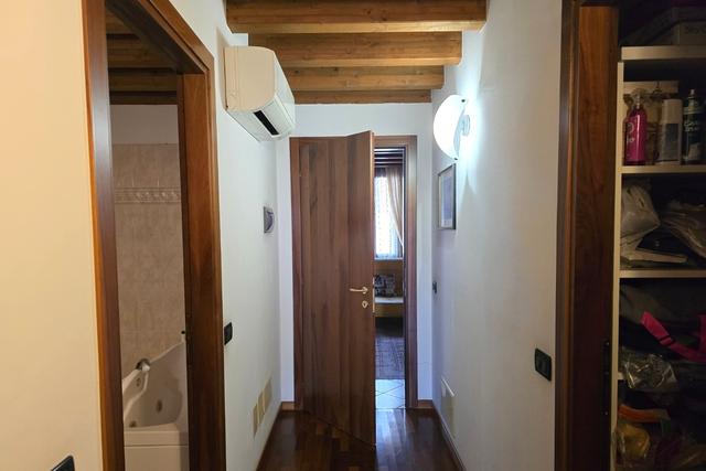 #2638067 Ufficio piano primo e parcheggi interrati in vendita - foto 4