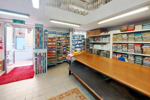 #21626 Negozio con magazzini in centro storico in vendita - foto 16