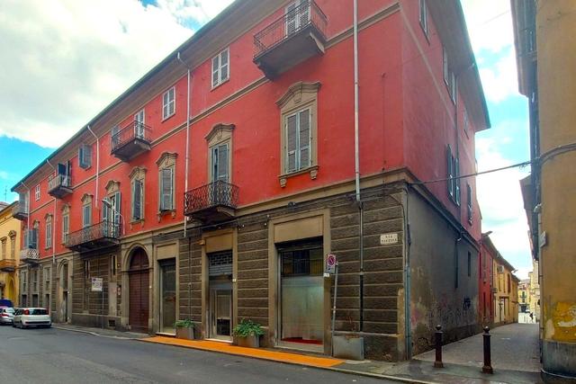 #21626 Negozio con magazzini in centro storico in vendita - foto 15