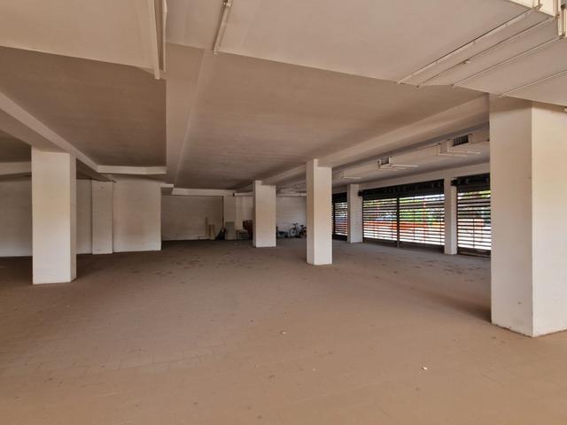 #2536739 Locale commerciale con deposito in vendita - foto 4