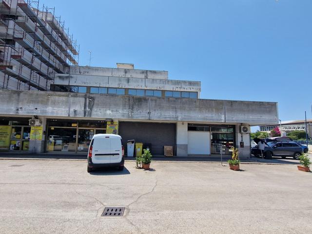 #2536739 Locale commerciale con deposito in vendita - foto 11