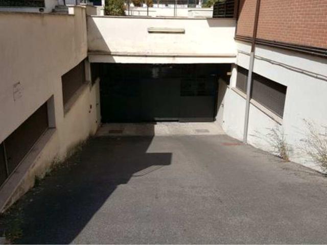 Posti auto in vendita
