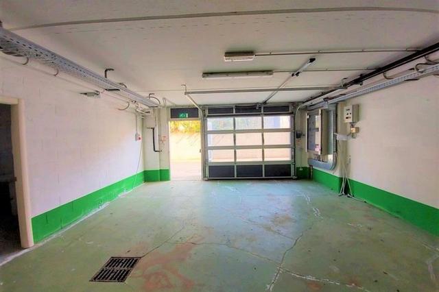 #14880 Locale commerciale ex supermercato con doppio magazzino e ufficio in vendita - foto 2