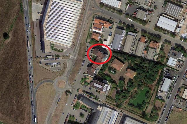 #14880 Locale commerciale ex supermercato con doppio magazzino e ufficio in vendita - foto 23