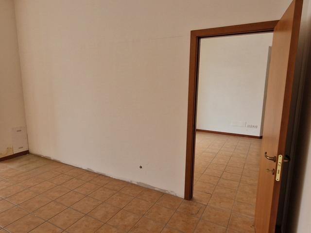 #2537419 Negozio con posto auto in complesso residenziale in vendita - foto 11