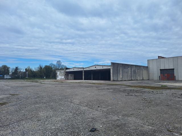 Stabilimenti produttivi in vendita