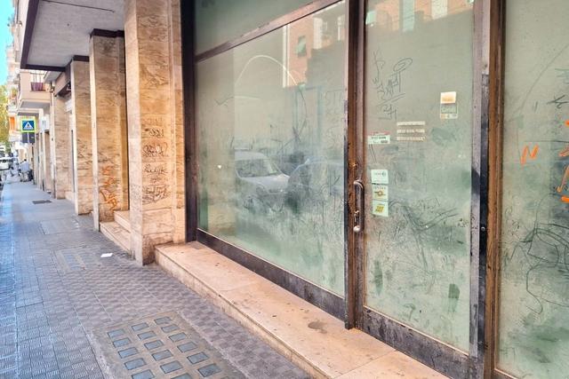 #2638363 Negozio piano terra con servizi interni in vendita - foto 12