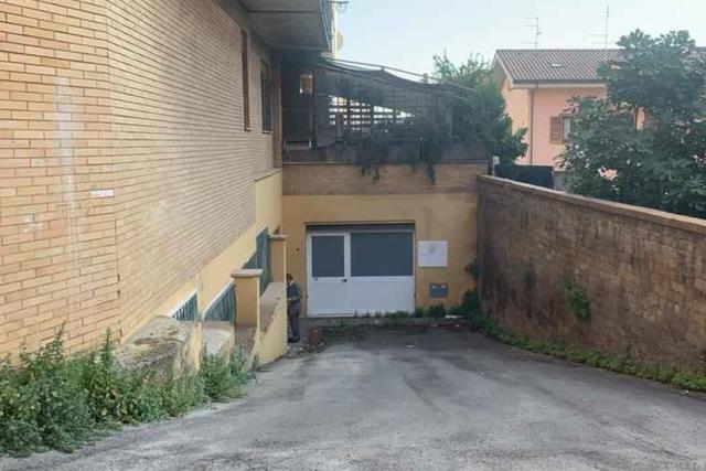 Garage in vendita