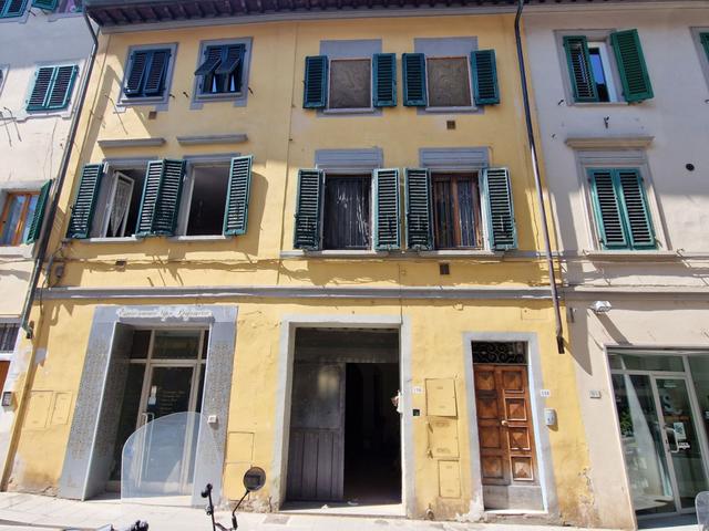 #2536955 Negozio in zona centrale in vendita - foto 1